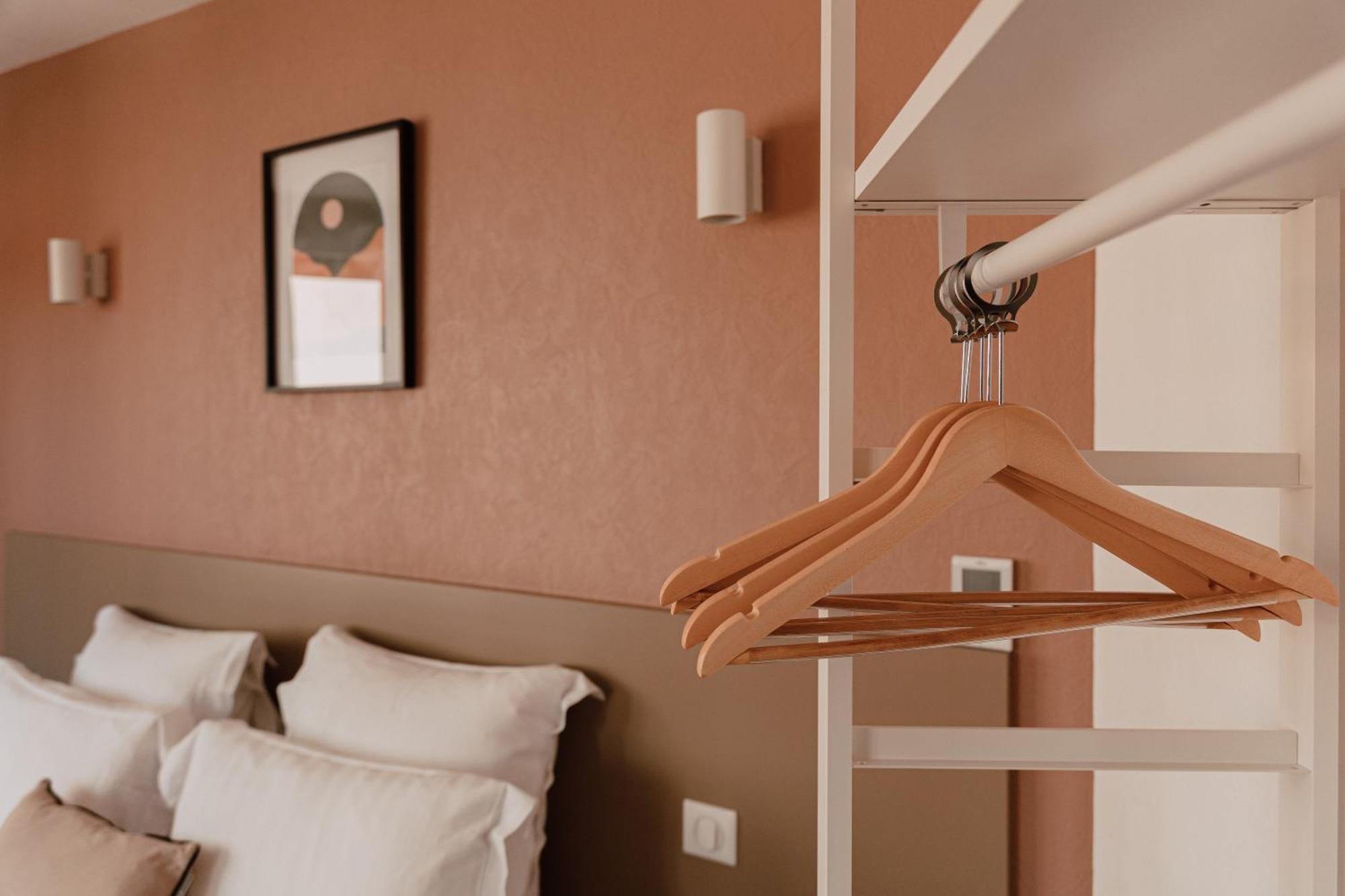 Mage Hotels - Hotel La Grenette โรอาน ภายนอก รูปภาพ