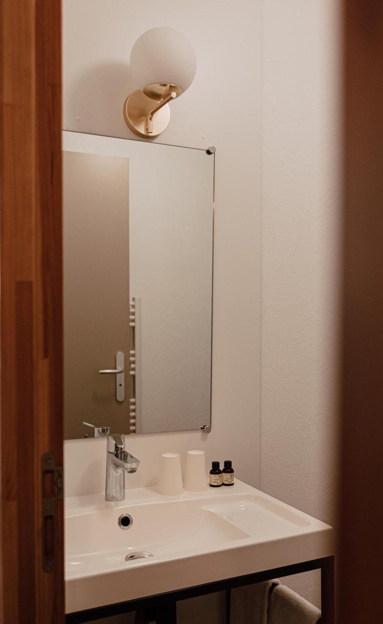 Mage Hotels - Hotel La Grenette โรอาน ภายนอก รูปภาพ